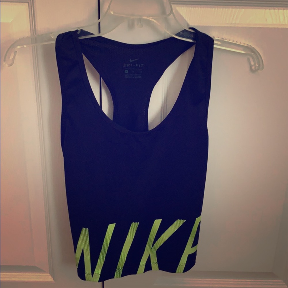 Womens Dri-Fit Nike crop top